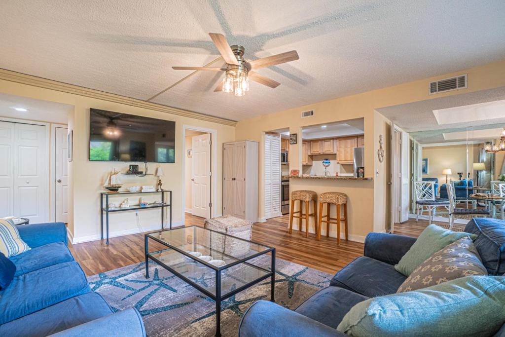 1686 Bluff Villas Renovated Sleeps 8 Walk To Salty Dog Sea Pines Île de Hilton-Head Extérieur photo