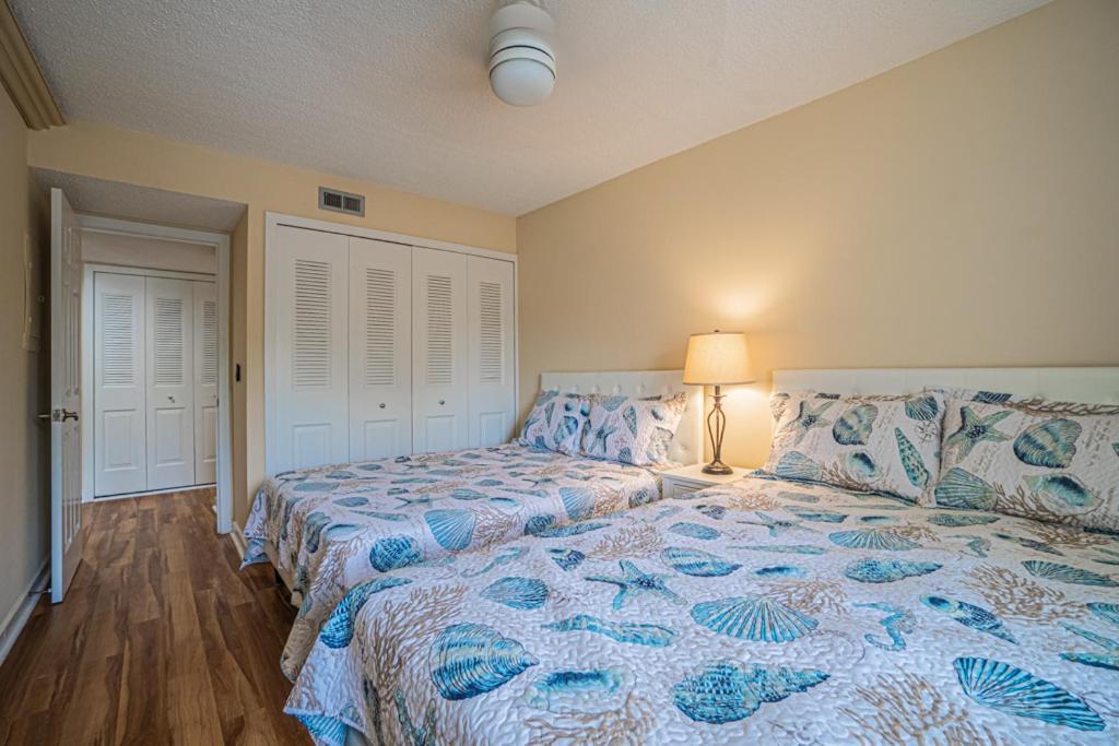 1686 Bluff Villas Renovated Sleeps 8 Walk To Salty Dog Sea Pines Île de Hilton-Head Extérieur photo