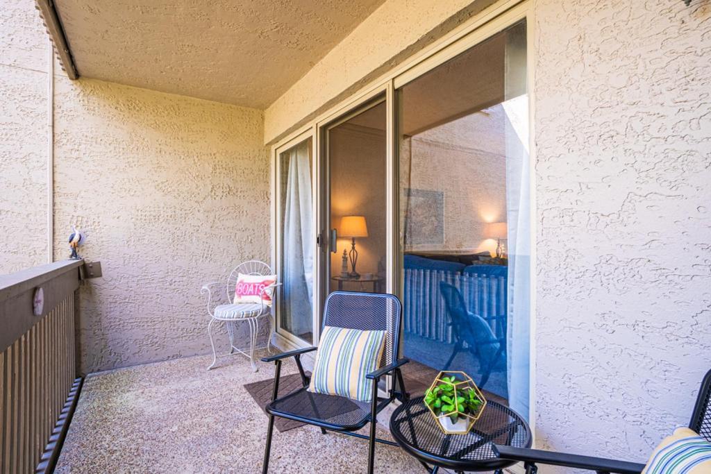 1686 Bluff Villas Renovated Sleeps 8 Walk To Salty Dog Sea Pines Île de Hilton-Head Extérieur photo